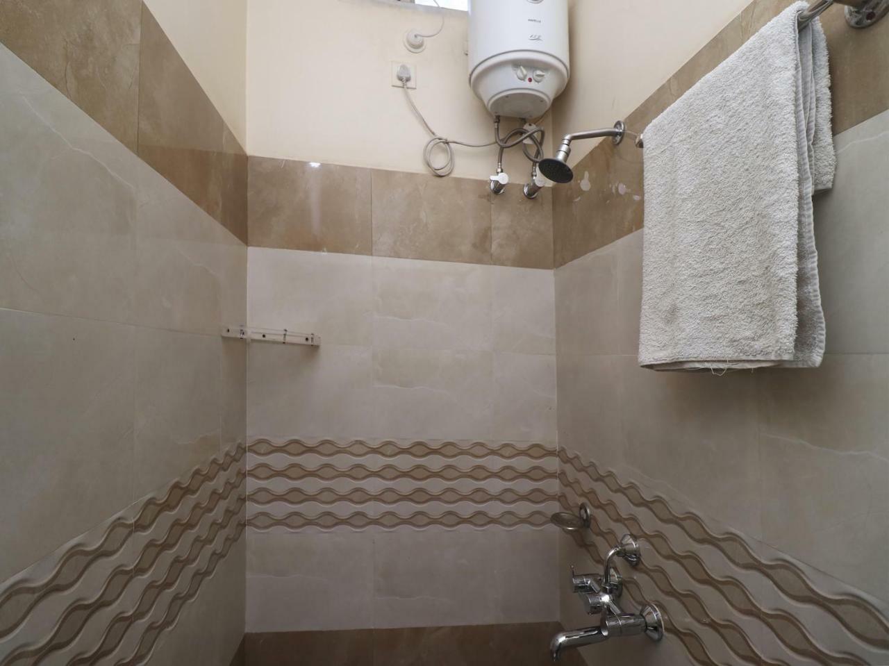 Oyo 29012 Gayatri Palace Hotel Durg Ngoại thất bức ảnh