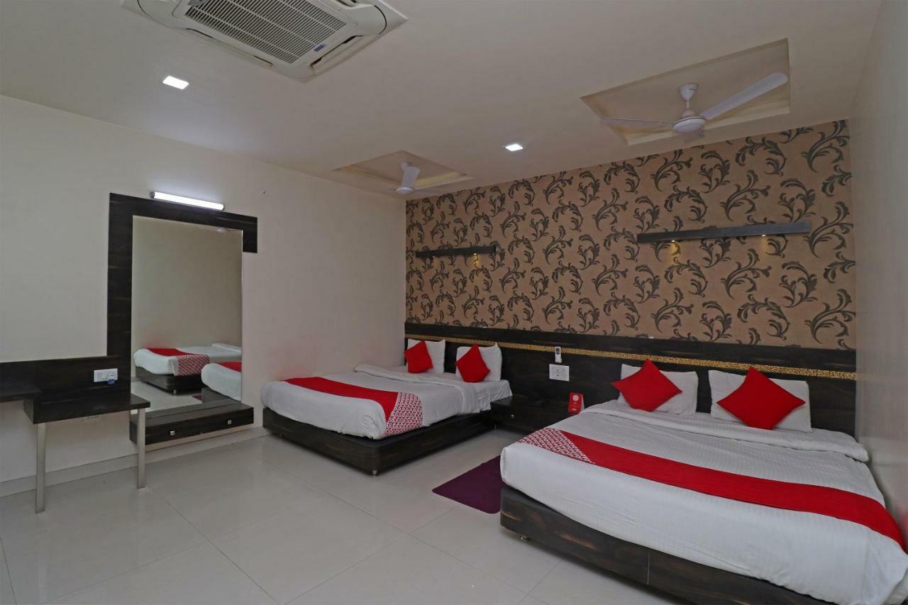 Oyo 29012 Gayatri Palace Hotel Durg Ngoại thất bức ảnh