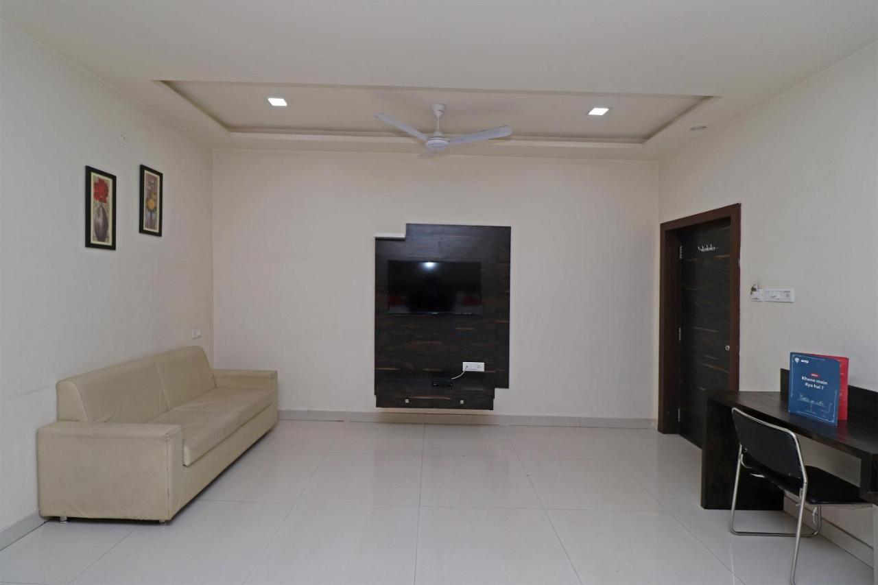 Oyo 29012 Gayatri Palace Hotel Durg Ngoại thất bức ảnh